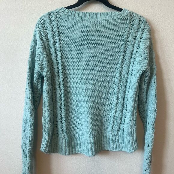 Aero Hygge Sweater - Picture 2 of 5